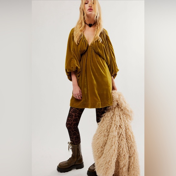Free People Portia Velvet Mini in Olive Bitters Size Small NWT - Picture 8 of 9